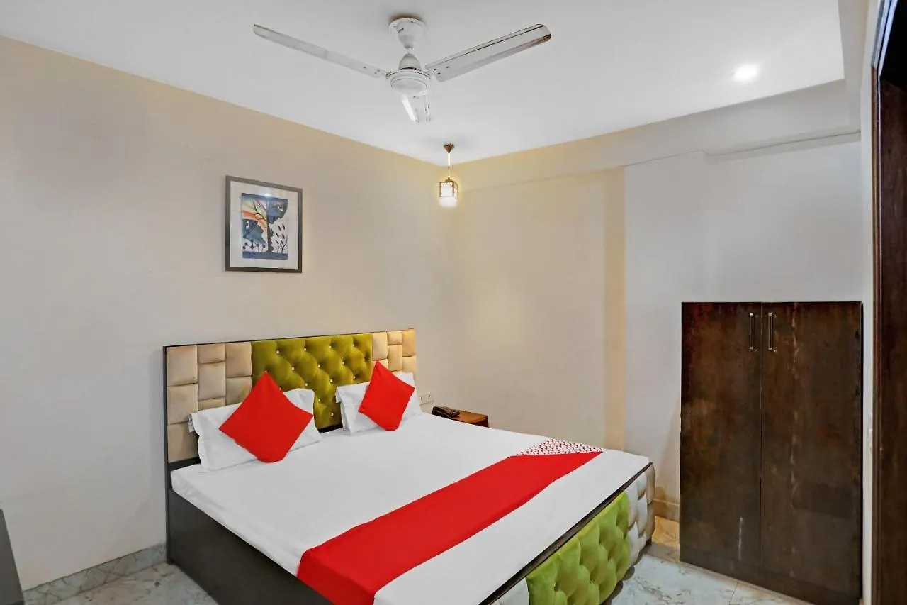 Spot On Mahalakshmi Inn Near Lotus Temple Delhi