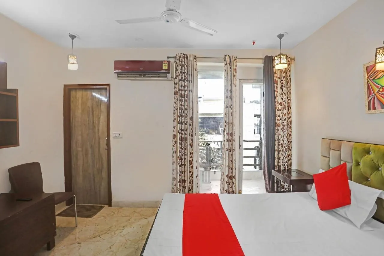 Spot On Mahalakshmi Inn Near Lotus Temple Delhi  Hotel Delhi (National Capital Territory of India)
